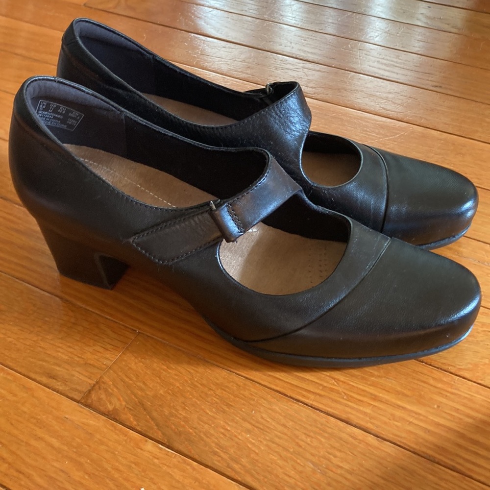 Clarks Womens Rosalyn Wren Pumps